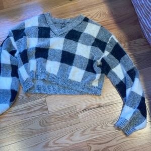 Francesca’s Soft plaid cropped sweater